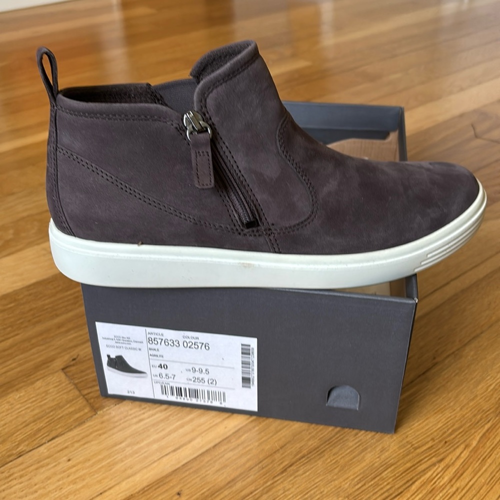 Ecco Soft Classic Bootie in Shale Brown with Minimalist Design